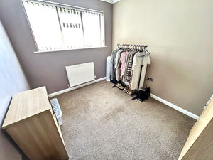 Bedroom- click for photo gallery